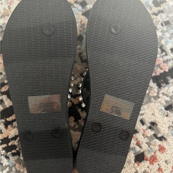 Black Flip-Flops with Rhinestone Detailing - Picture 2 of 4